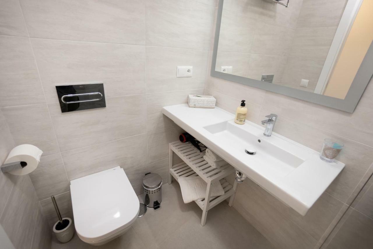 Apartamentos Mombasa 2 Planta Nerja Exteriör bild