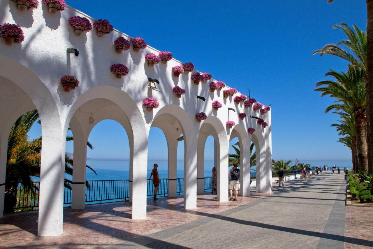 Apartamentos Mombasa 2 Planta Nerja Exteriör bild